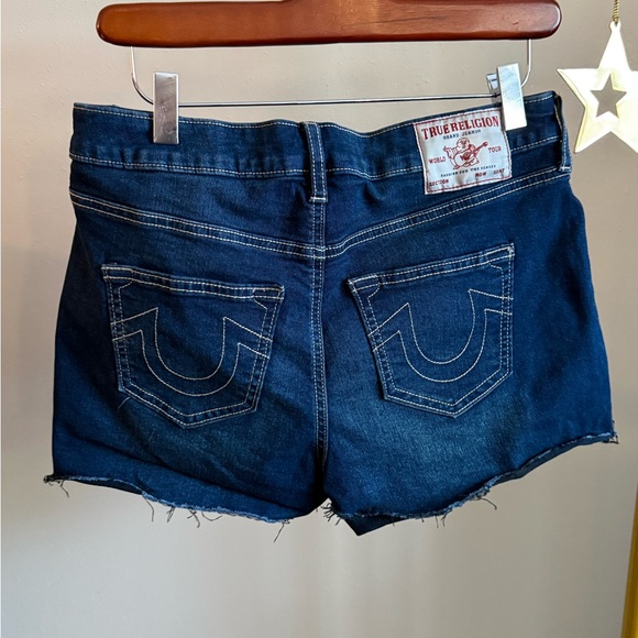 True Religion Raw Hem Denim Shorts Size 29 Indigo Flap Pocket - Picture 3 of 5